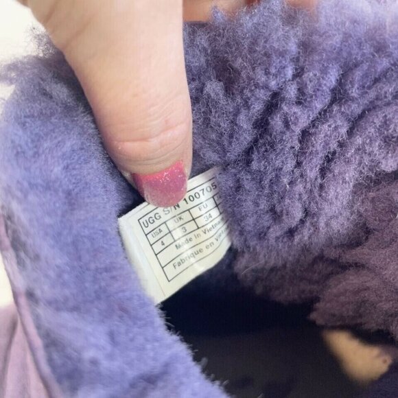 UGG Bailey Bow II Snow Boots Purple Size 4 Girls Purple Polka Suede Sheepskin - Picture 10 of 10